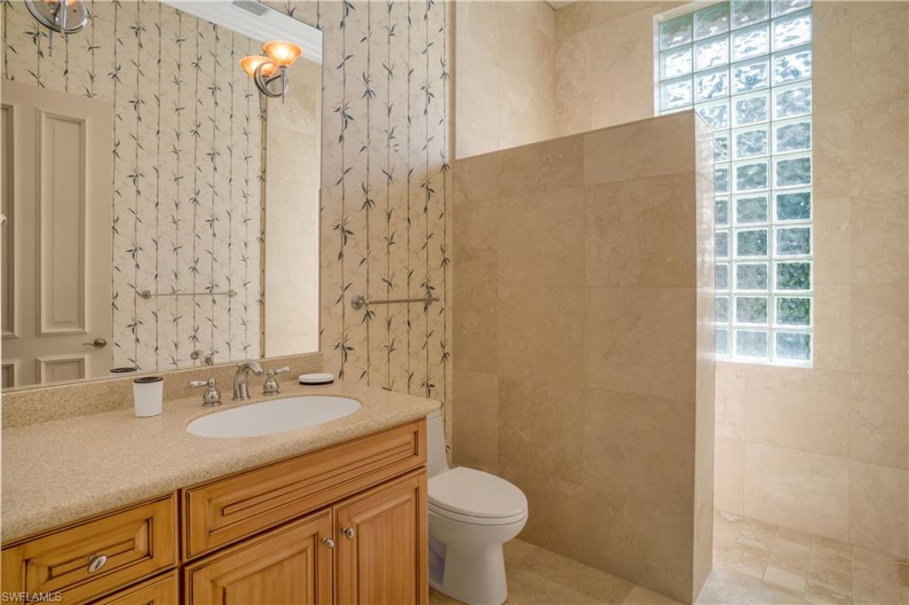 AQUALANE SHORES - Residential