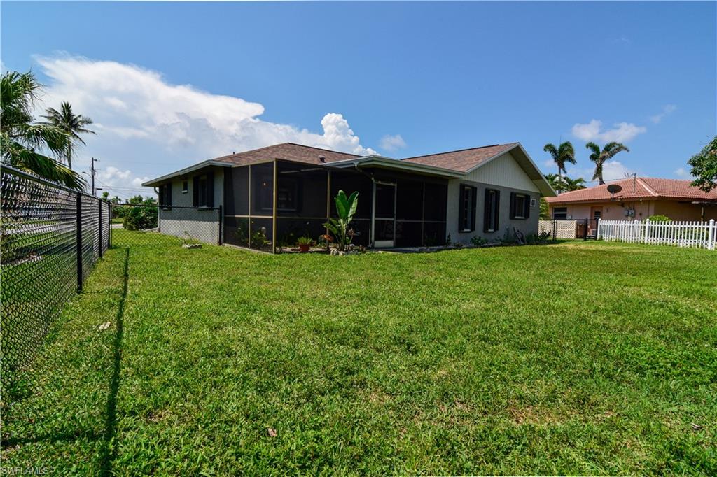 CAPE CORAL - Residential