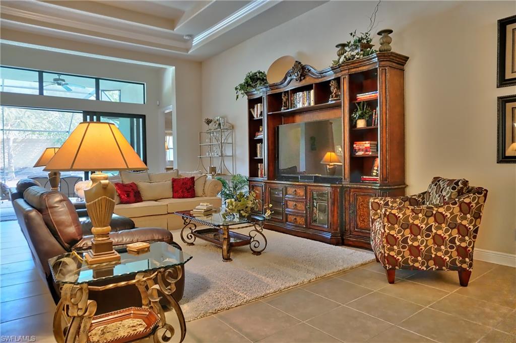 BONITA LAKES - Residential