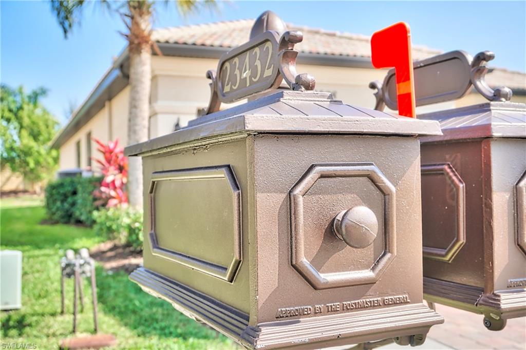 BONITA LAKES - Residential