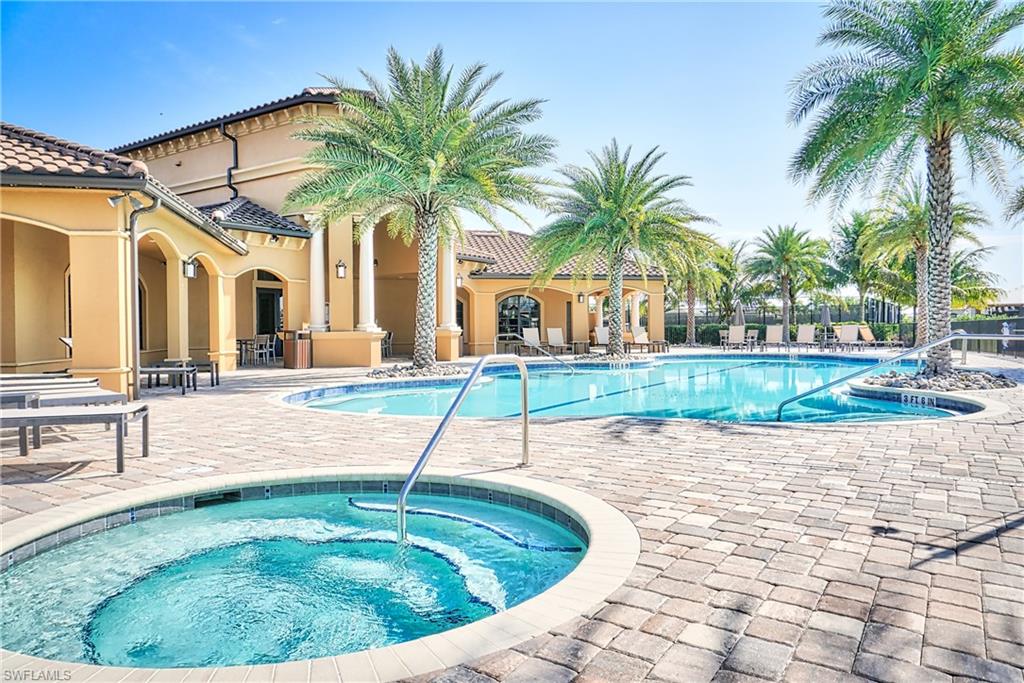 BONITA LAKES - Residential