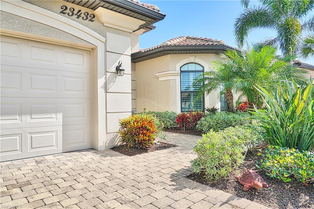 BONITA LAKES - Residential