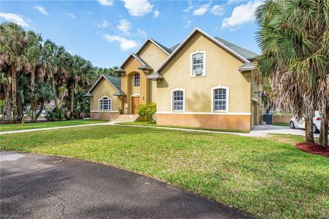 A home in NAPLES