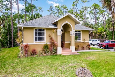 A home in NAPLES