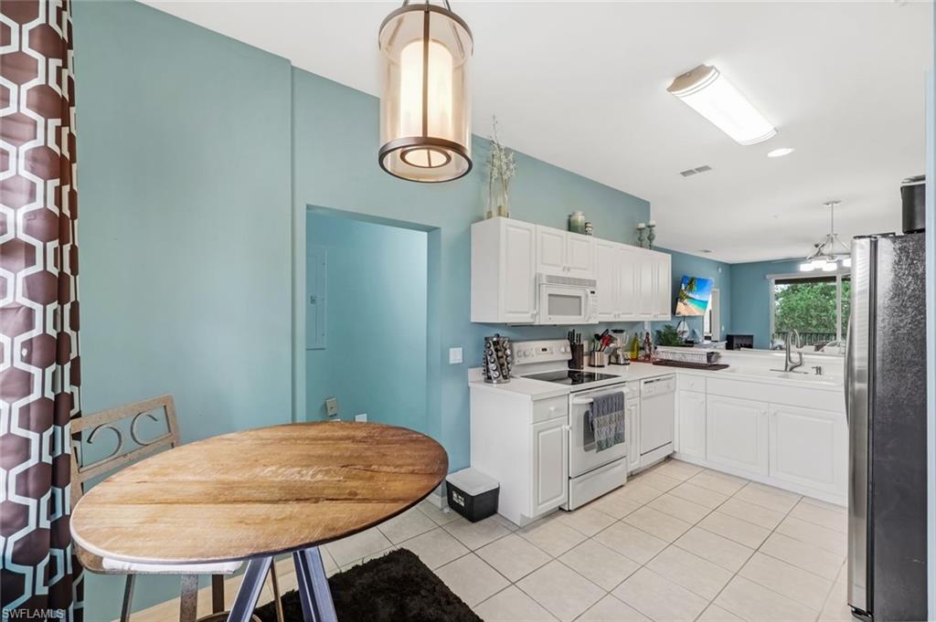 CYPRESS TRACE - Residential