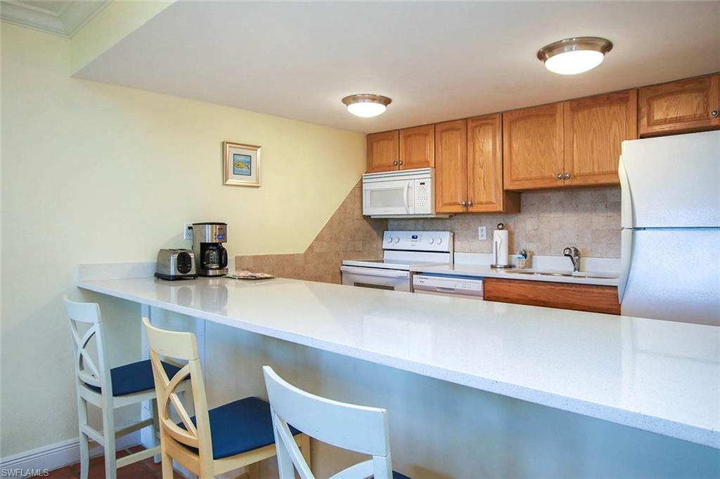 GULF BEACH VILLAS - Residential