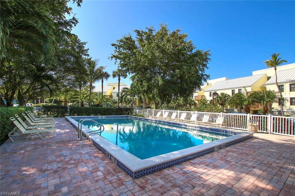 GULF BEACH VILLAS - Residential