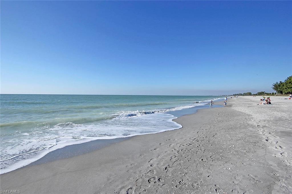 GULF BEACH VILLAS - Residential