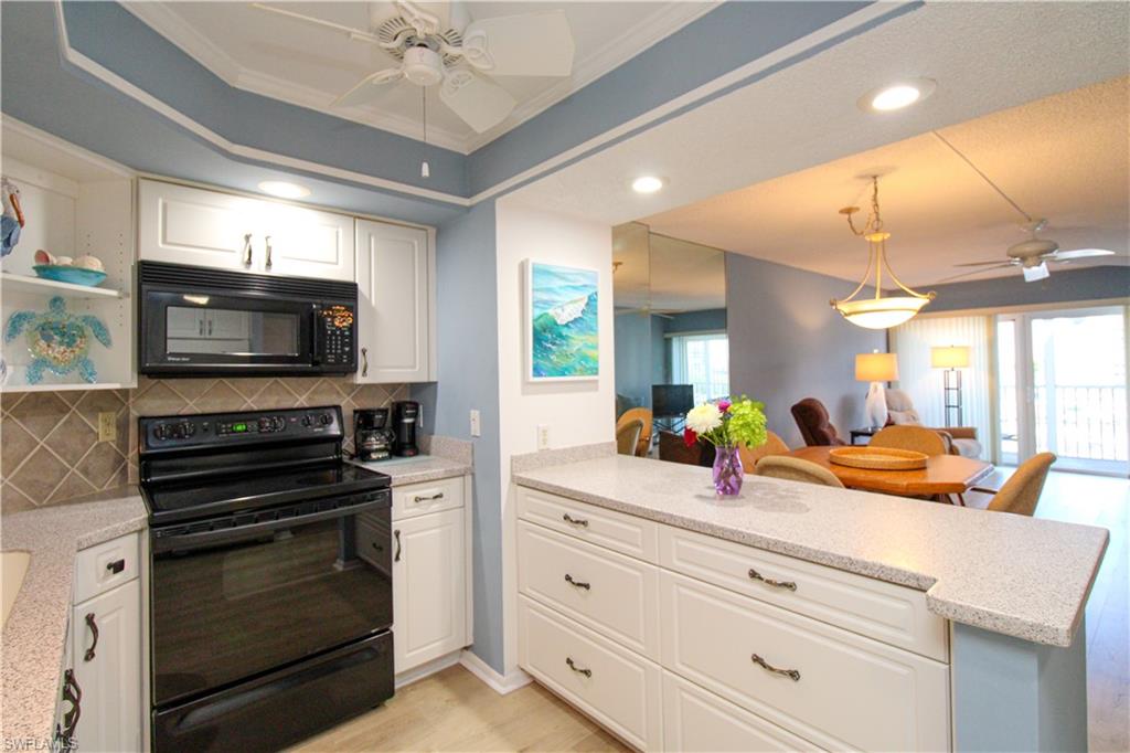 VANDERBILT TOWERS - Residential Lease