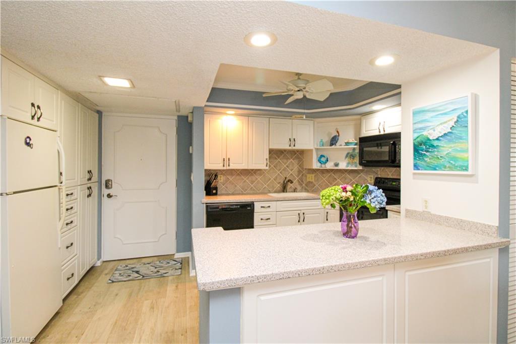 VANDERBILT TOWERS - Residential Lease