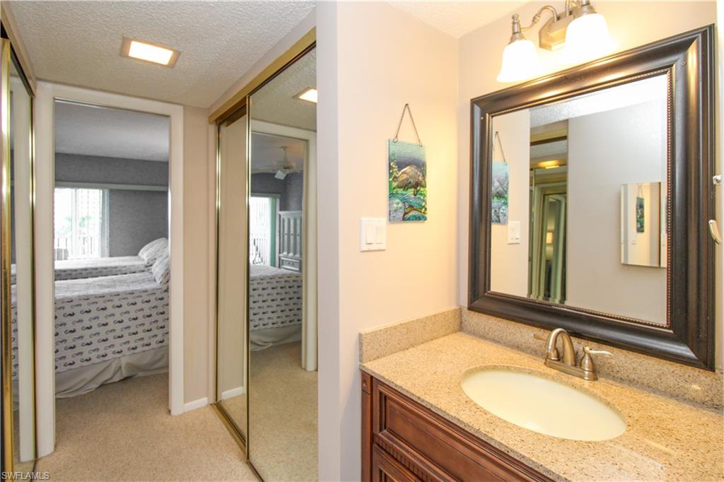 VANDERBILT TOWERS - Residential Lease