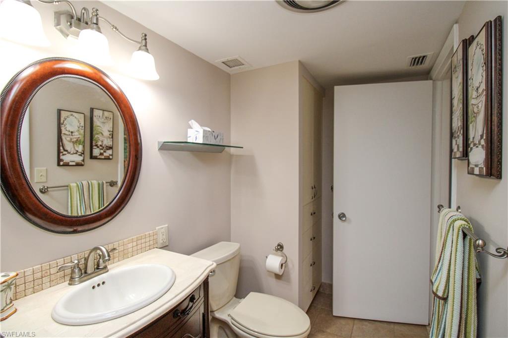 VANDERBILT TOWERS - Residential Lease