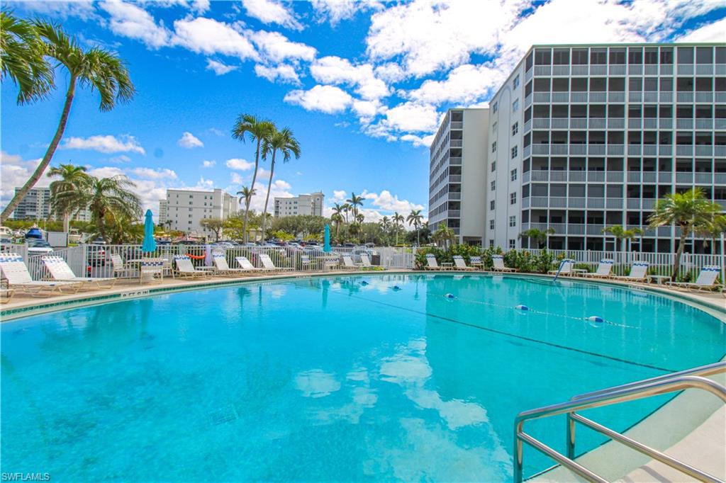 VANDERBILT TOWERS - Residential Lease