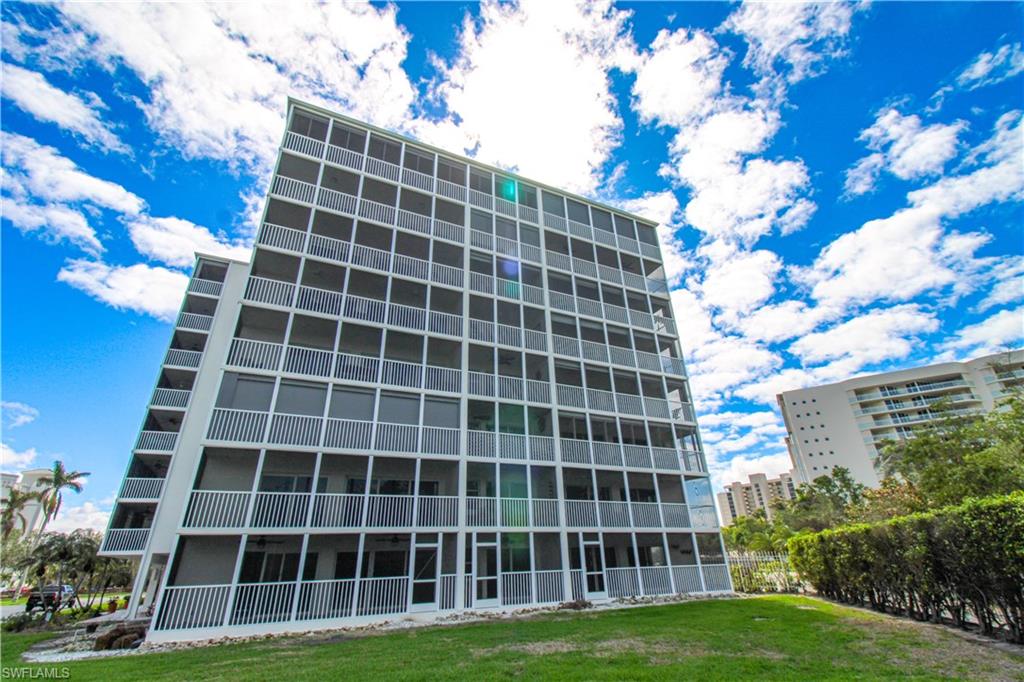 VANDERBILT TOWERS - Residential Lease