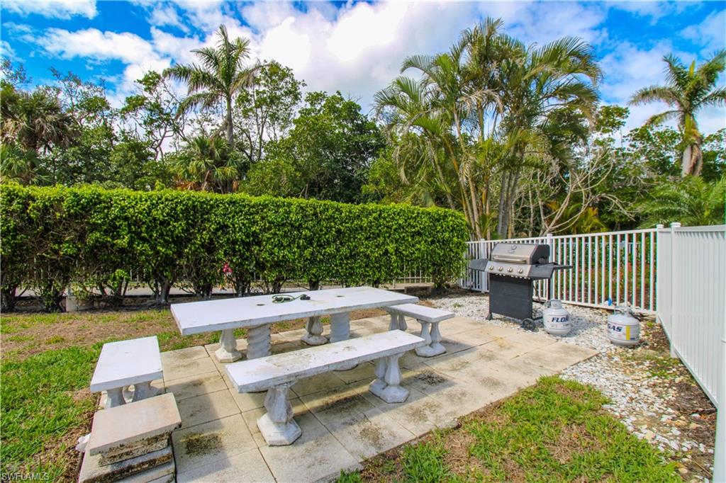 VANDERBILT TOWERS - Residential Lease