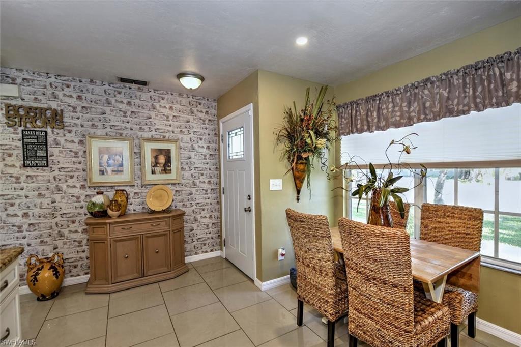 SAN CARLOS PARK - Residential