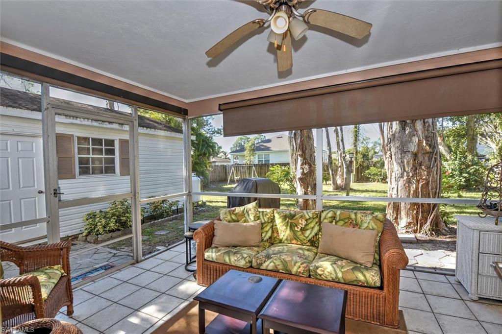 SAN CARLOS PARK - Residential