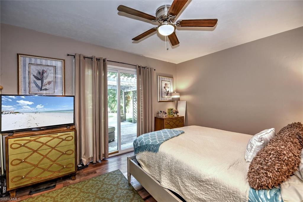 SAN CARLOS PARK - Residential