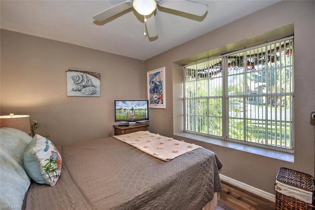 SAN CARLOS PARK - Residential