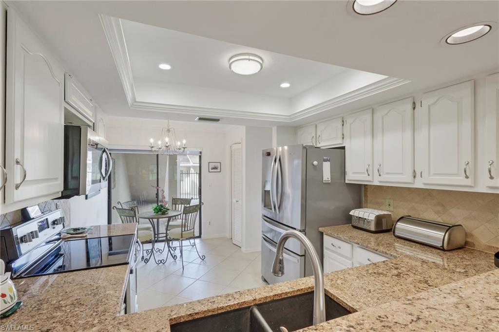 FOX HOLLOW - Residential