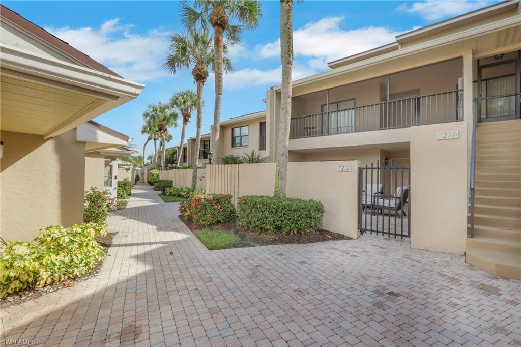 FOX HOLLOW - Residential