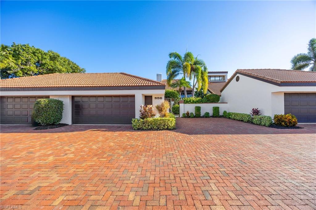 556 Bay Villas LN