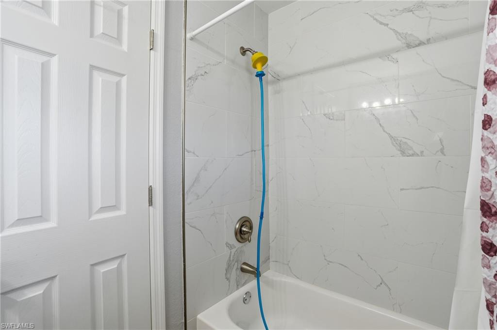 CALOOSA BAYVIEW - Residential