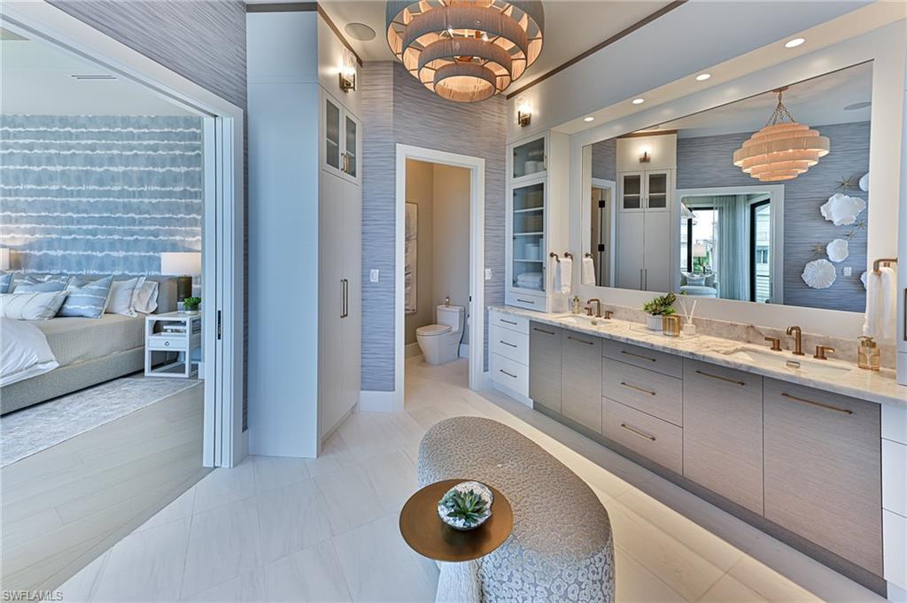 BAREFOOT BEACH - Residential