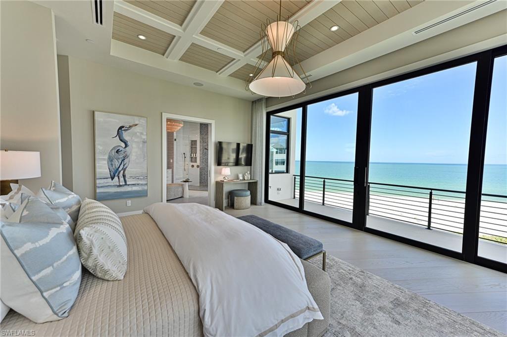 BAREFOOT BEACH - Residential