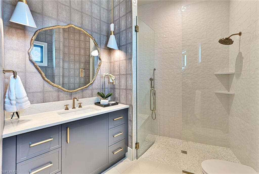 BAREFOOT BEACH - Residential