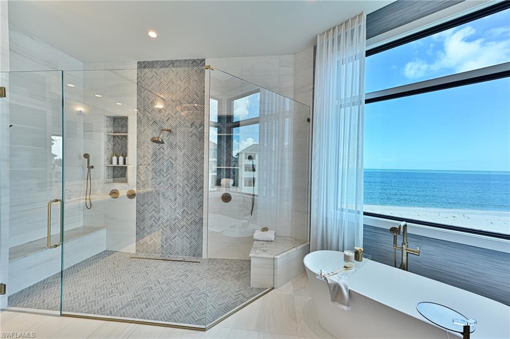 BAREFOOT BEACH - Residential