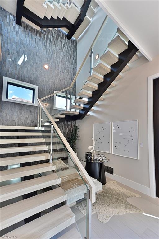 BAREFOOT BEACH - Residential