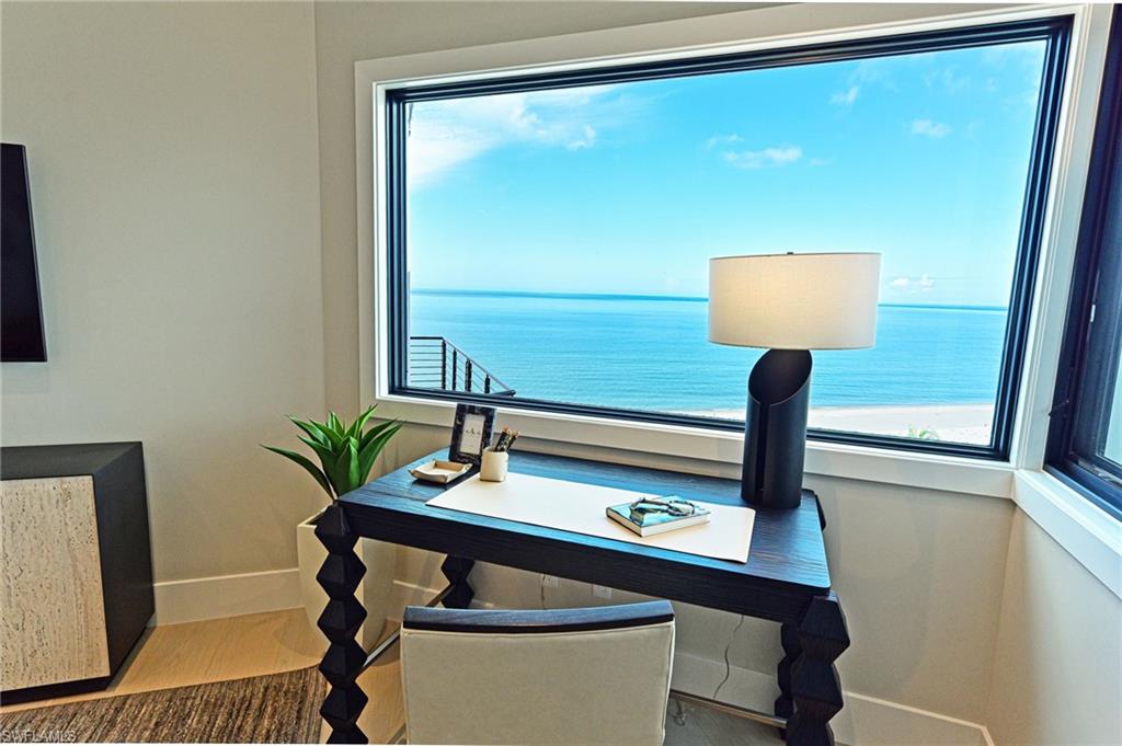 BAREFOOT BEACH - Residential