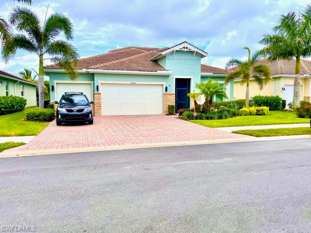 SAVANNAH LAKES - Residential