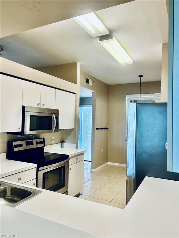 STONEYBROOK - Residential Lease