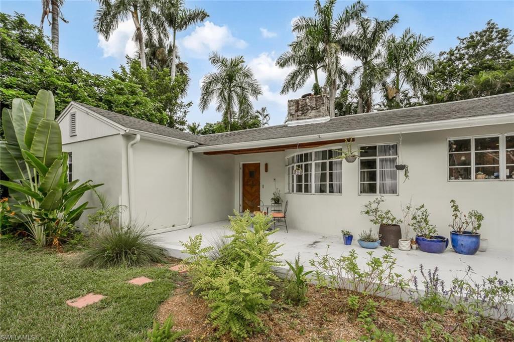 EDISON MANOR - Residential