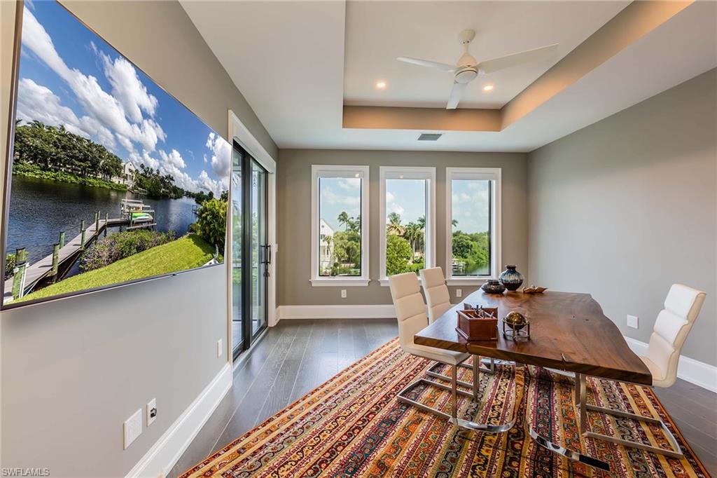 IMPERIAL SHORES - Residential