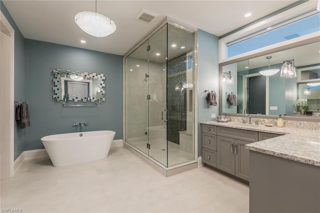 IMPERIAL SHORES - Residential