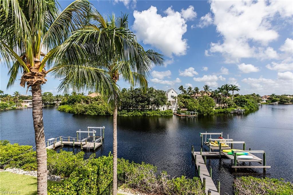 IMPERIAL SHORES - Residential