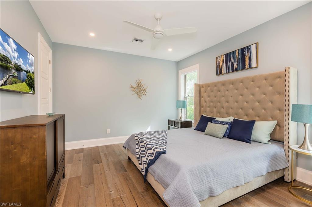 IMPERIAL SHORES - Residential