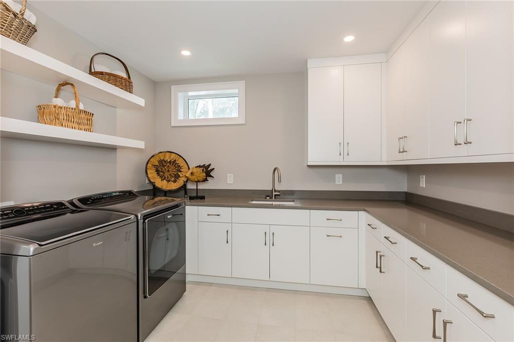 IMPERIAL SHORES - Residential