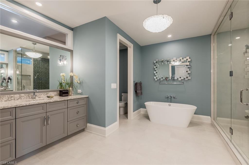 IMPERIAL SHORES - Residential