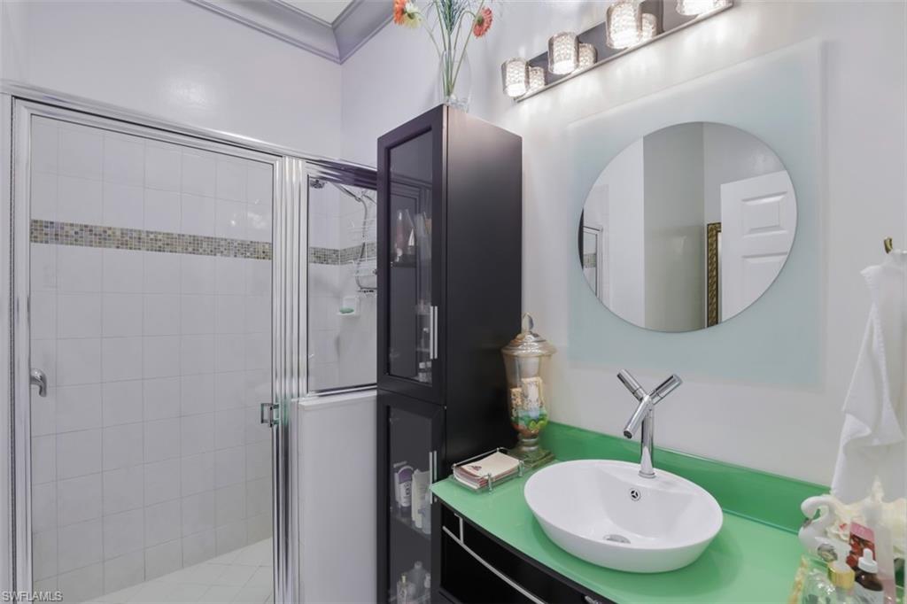 SILVERSTONE - Residential