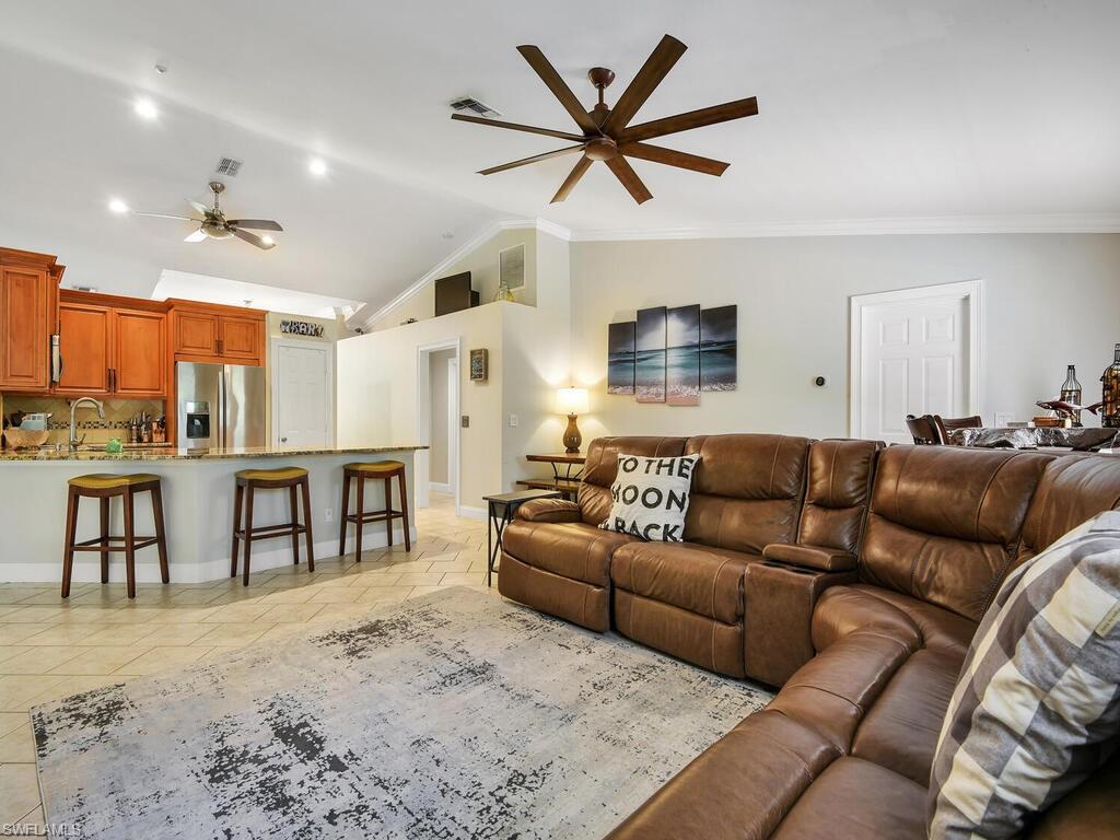 SAN CARLOS ESTATES - Residential