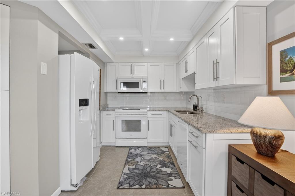 TROPIC SCHOONER APTS - Residential