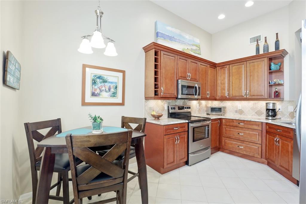 VALENCIA AT PELICAN BAY - Residential