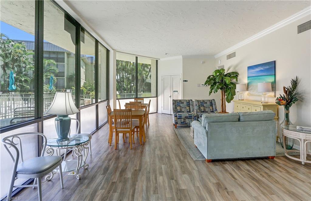 HIDDEN LAKE VILLAS - Residential Lease