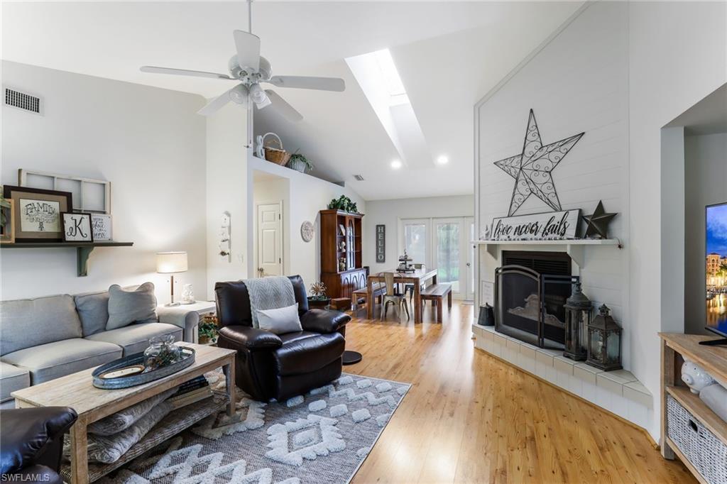 OAKES ESTATES - Residential