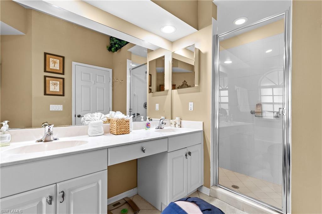 MANATEE BAY - Residential