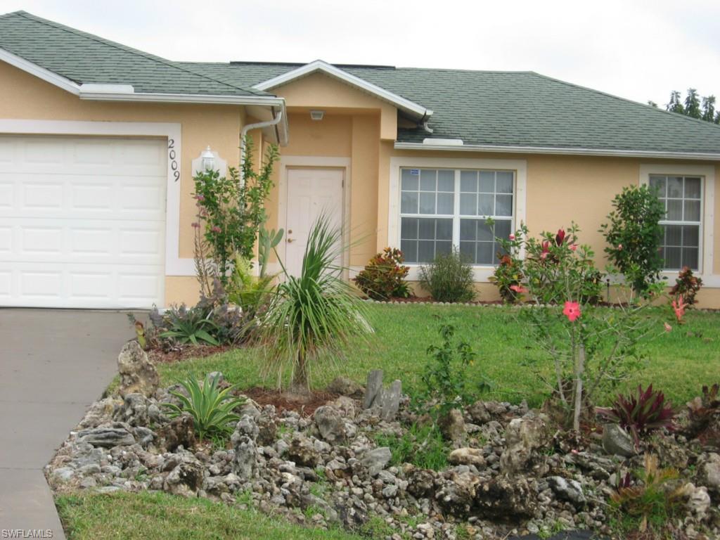 CAPE CORAL - Residential